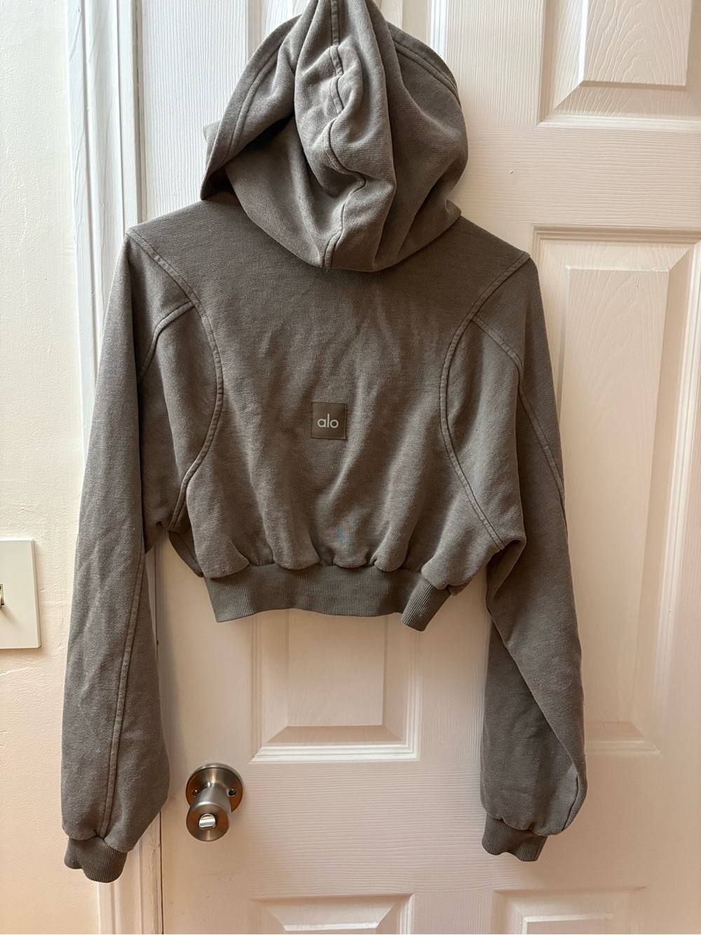 ALO Yoga Cropped Hoodie Sweater - Taupe
